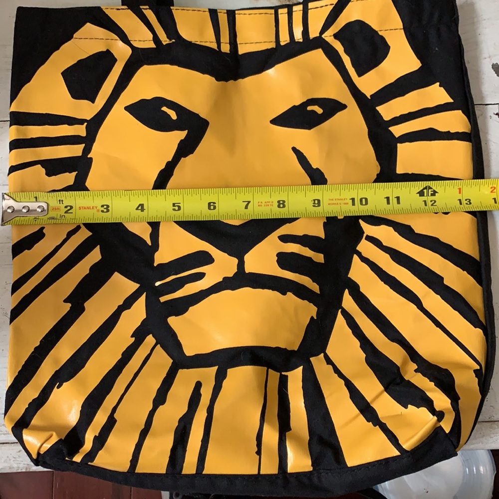 Disney’s The Lion King canvas tote NWT - Picture 4 of 9